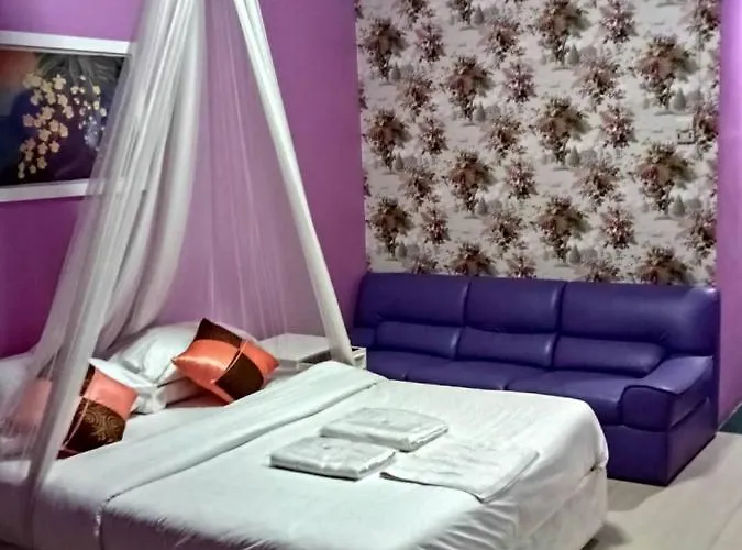 Baan Sood Soi 1 บ้านสุดซอย เรซิเด้นท์ 1 ホステル