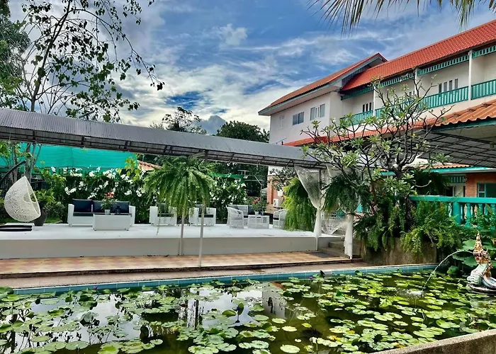 Baan Sood Soi 1 บ้านสุดซอย เรซิเด้นท์ 1 ホステル *